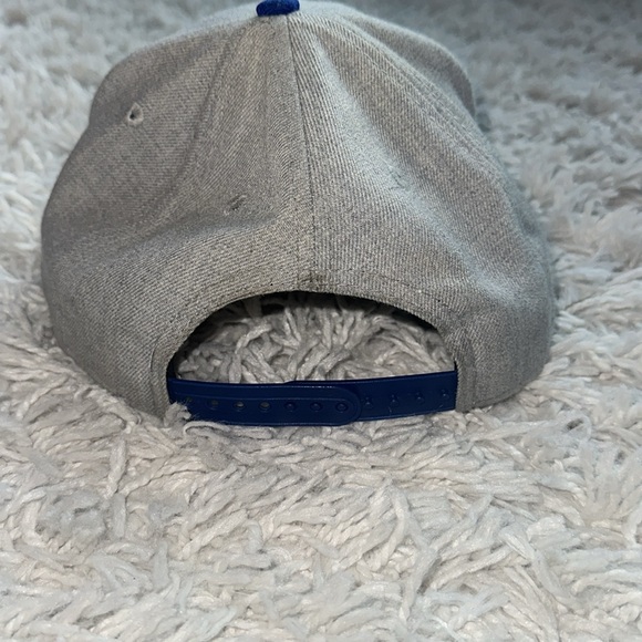 Snap back cap - Picture 4 of 4